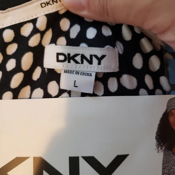 DKNY Jogger Set Pajama With Eye Mask - Picture 6 of 8